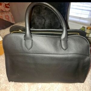 NWT-Amerai Italian Leather Handbag